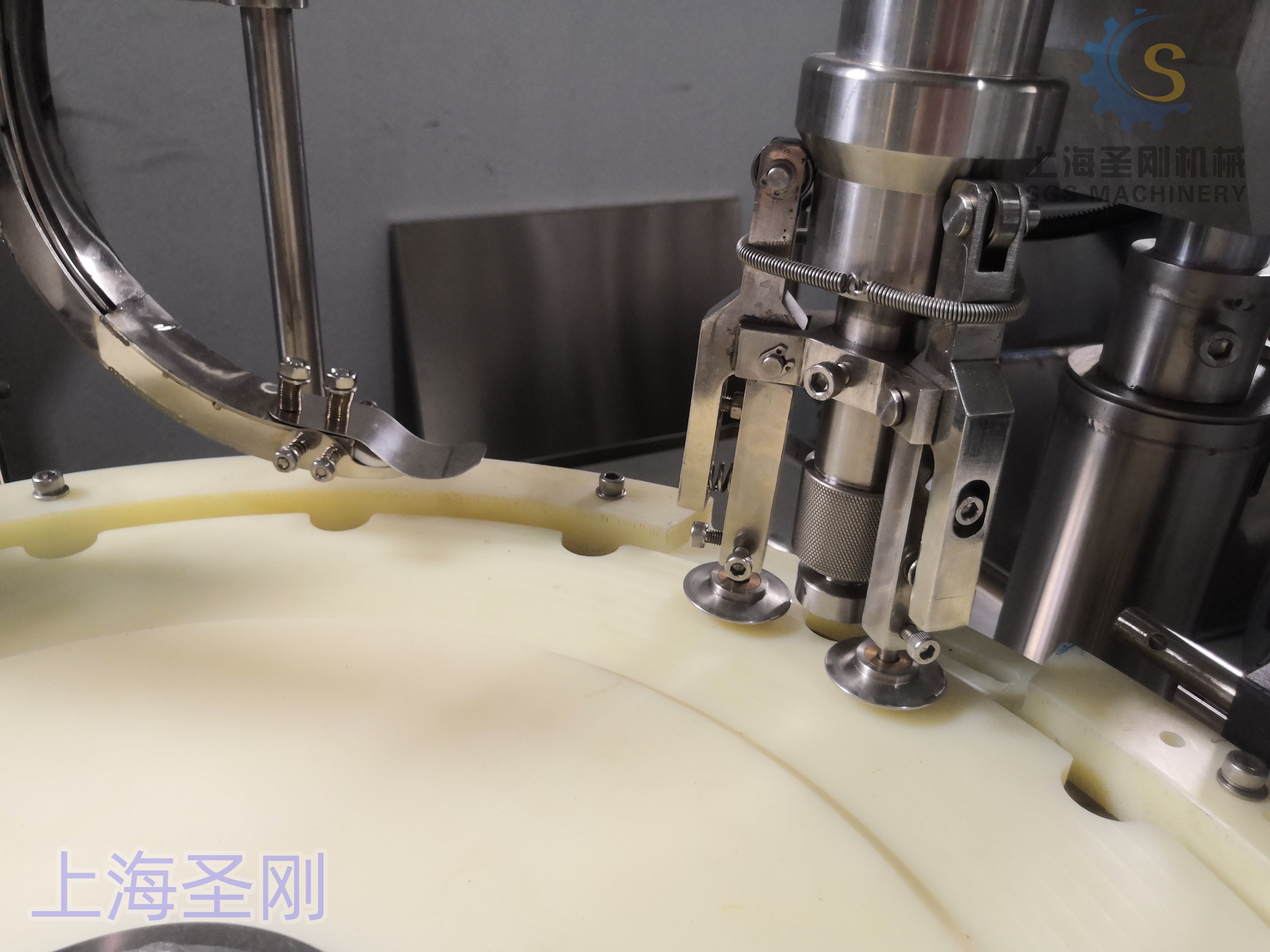 西林瓶灌裝機 (102).jpg